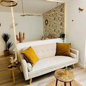 https://la-jolie-bulle.hotels-rhonealpes.com